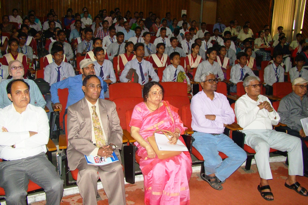 Professor MGK Menon Lecture Award to Dr. T.R. Sharma